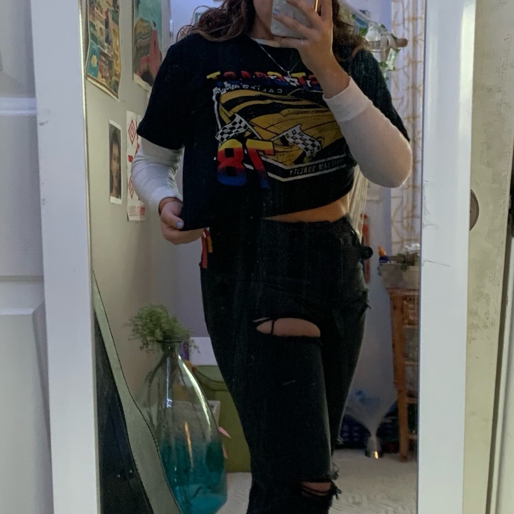 cropped graphic tee
